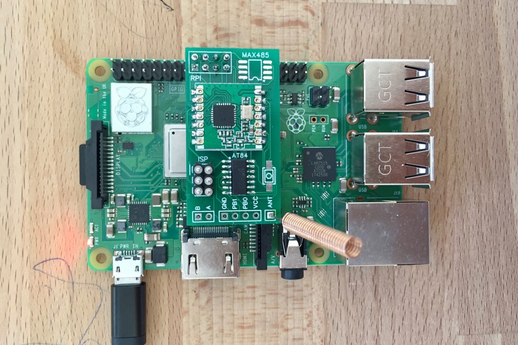 RFM69CW Radio Connected to ATTiny841 and Raspberry Pi via SPI