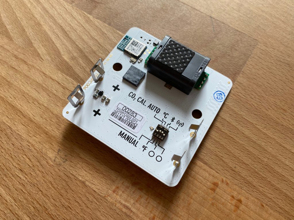 CO2 sensor and Bluetooth LE radio module of the Aranet4 CO2, temperature and humidity sensor
