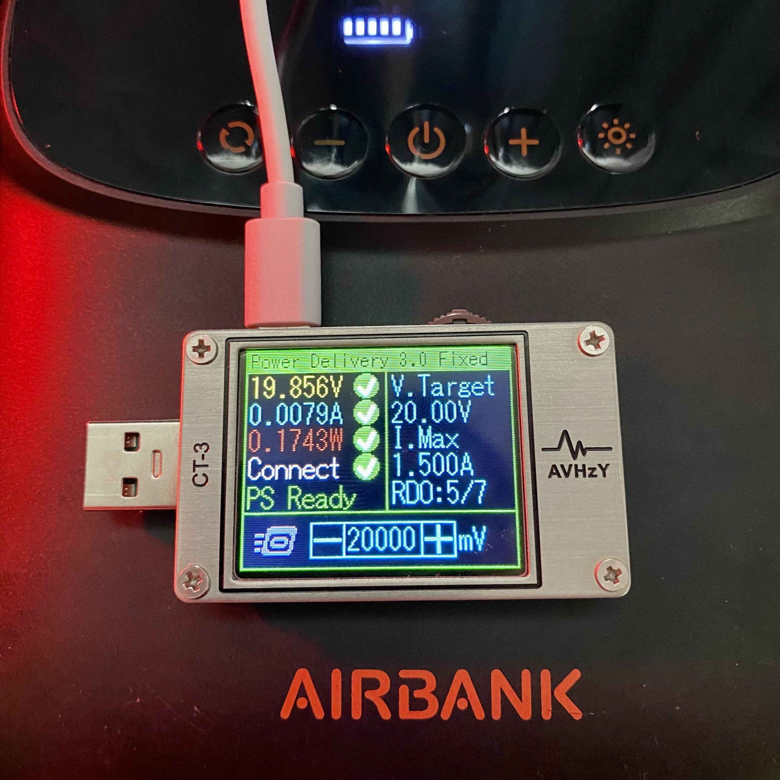 USB-C PD3.0 mode 20V at 1.5A activated