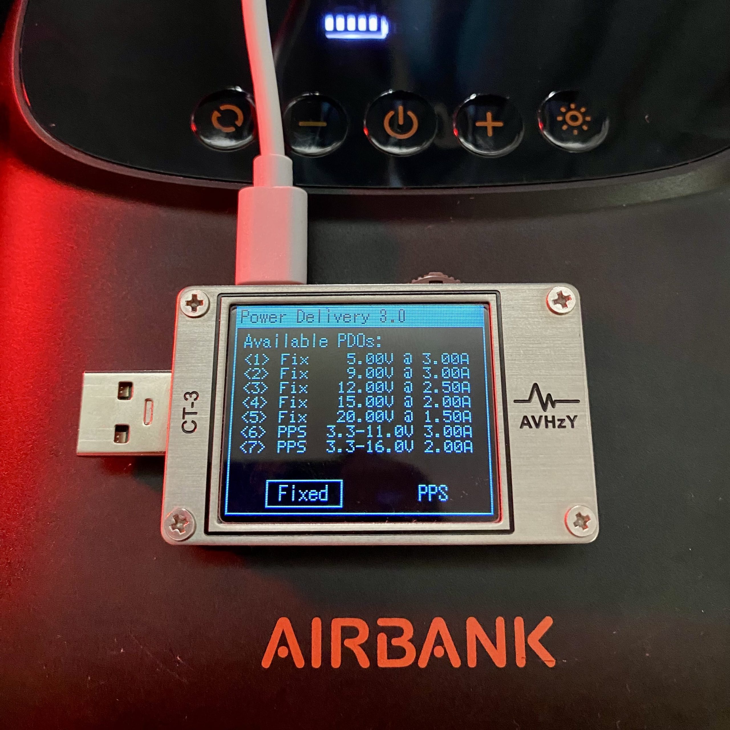 USB-C PD3.0 output up to 20V and 1.5A